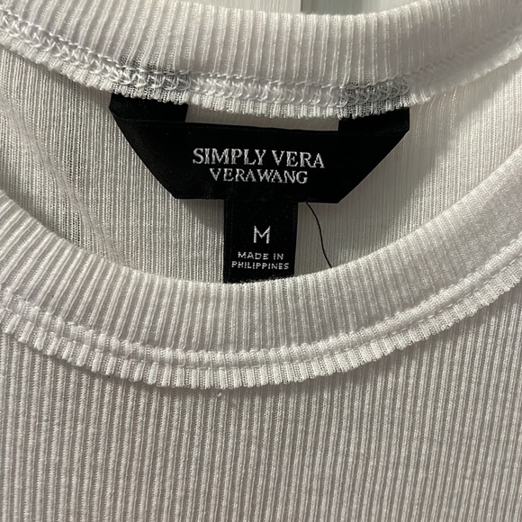 Simply Vera tank top - Picture 3 of 3